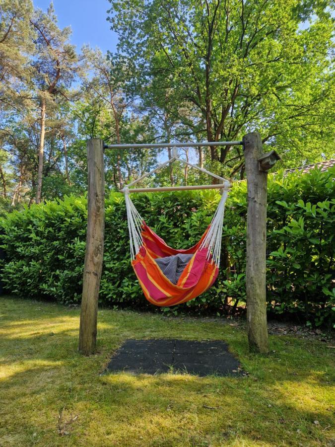 Heerlijk Huisje In Het Bos Op Chaletpark Kempenbos Diessen Bagian luar foto